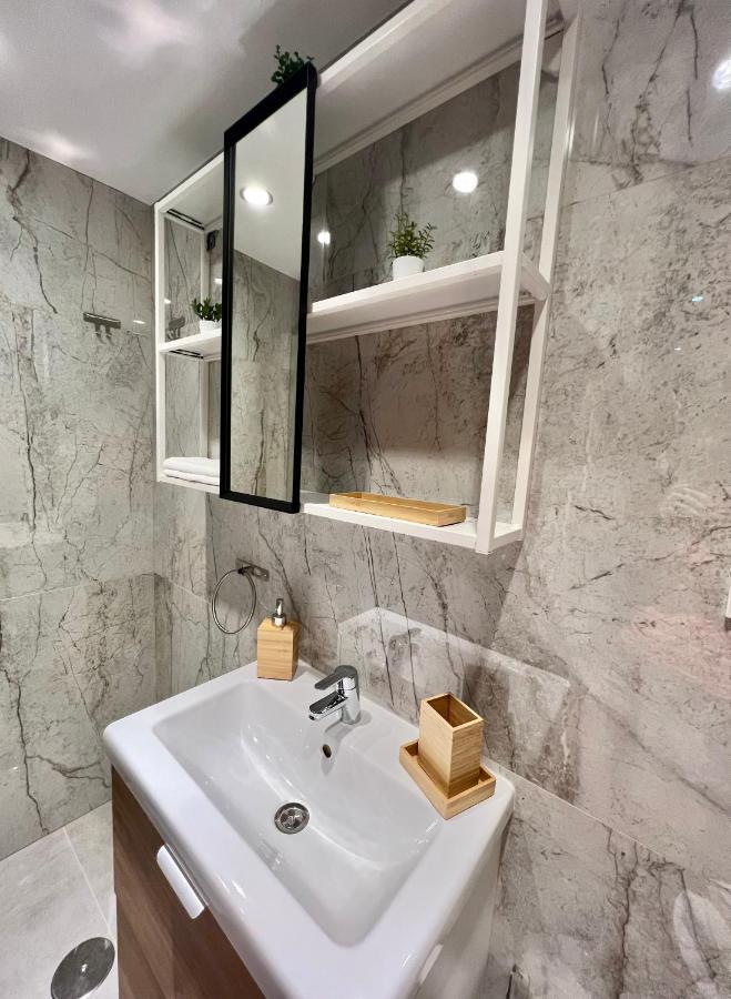 Apartamentos Prestige Malaga Suites エクステリア 写真